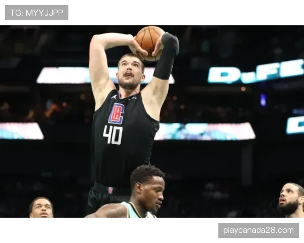 伤病归来：克莱-汤普森在训练中连续命中20记底角三分