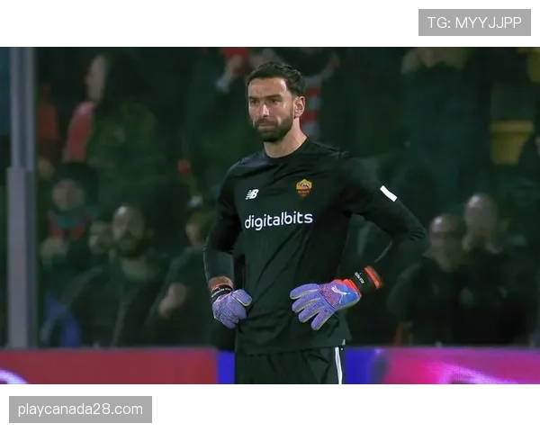 特写:伤停六个月后,罗马后卫斯皮纳佐拉替补登场获全场掌声 特写:伤停六个月后,罗马后卫斯皮纳佐拉替补登场获全场掌声